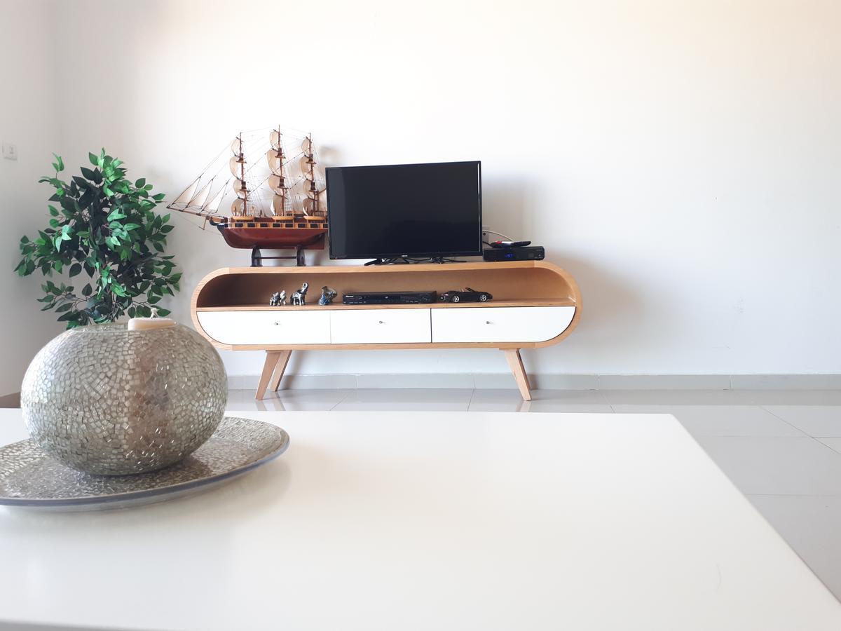 Shave Tsion Apartment In The Center Ashdod Exterior photo